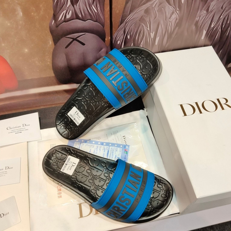 ch**an D*or slippers